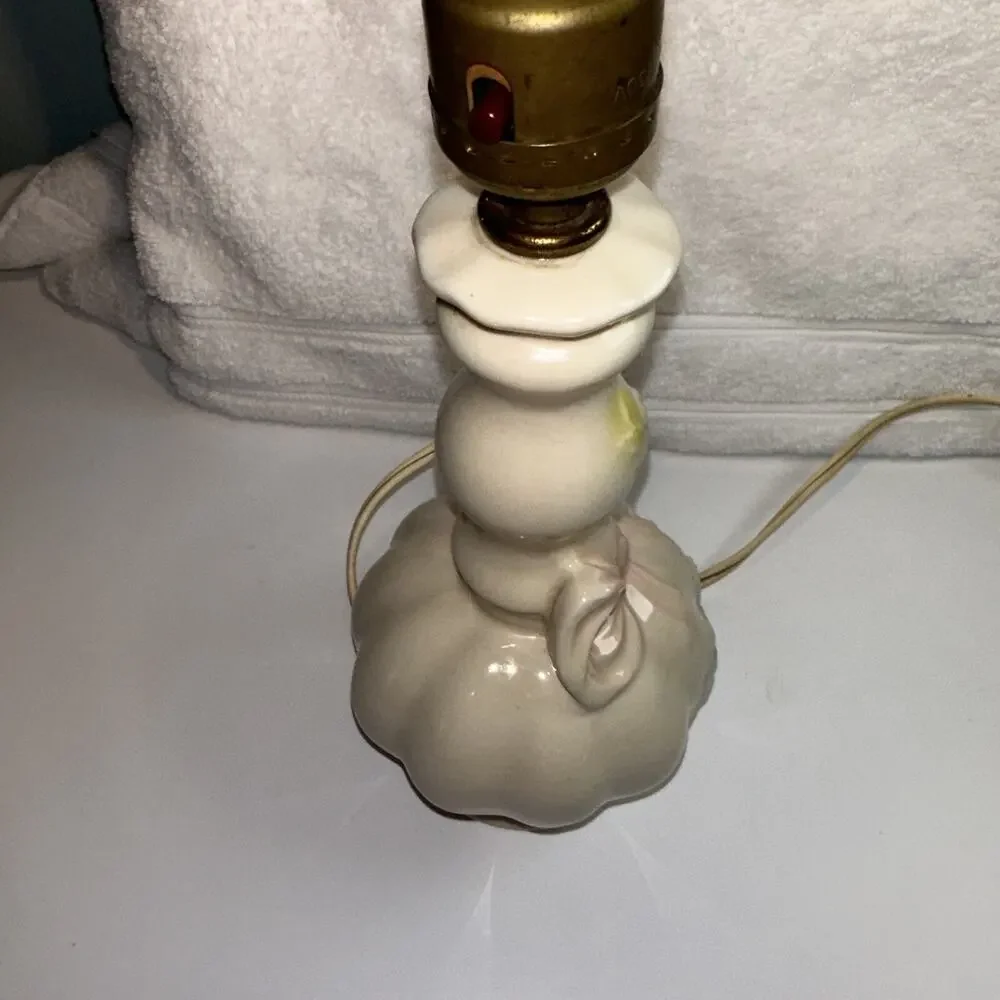 MCM 1950’s Lamp Pink & Blue Cottagecore